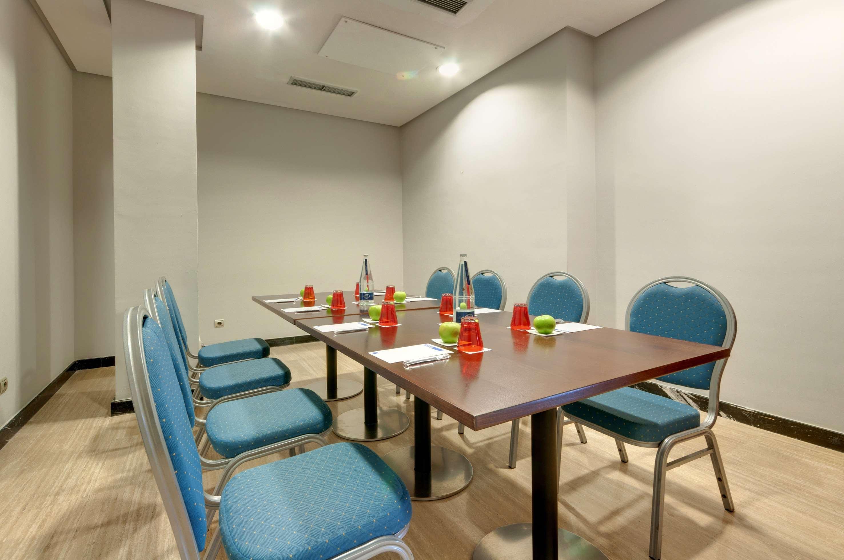 Hotel Zentral León Zaplecze biznesowe zdjęcie