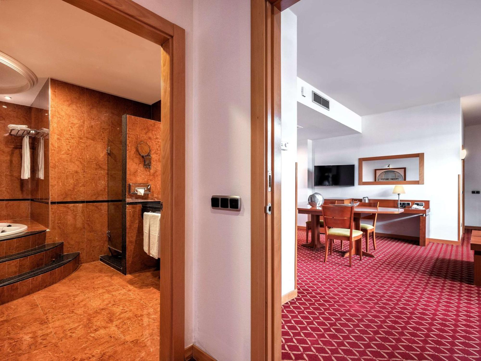 Hotel Zentral León Zewnętrze zdjęcie