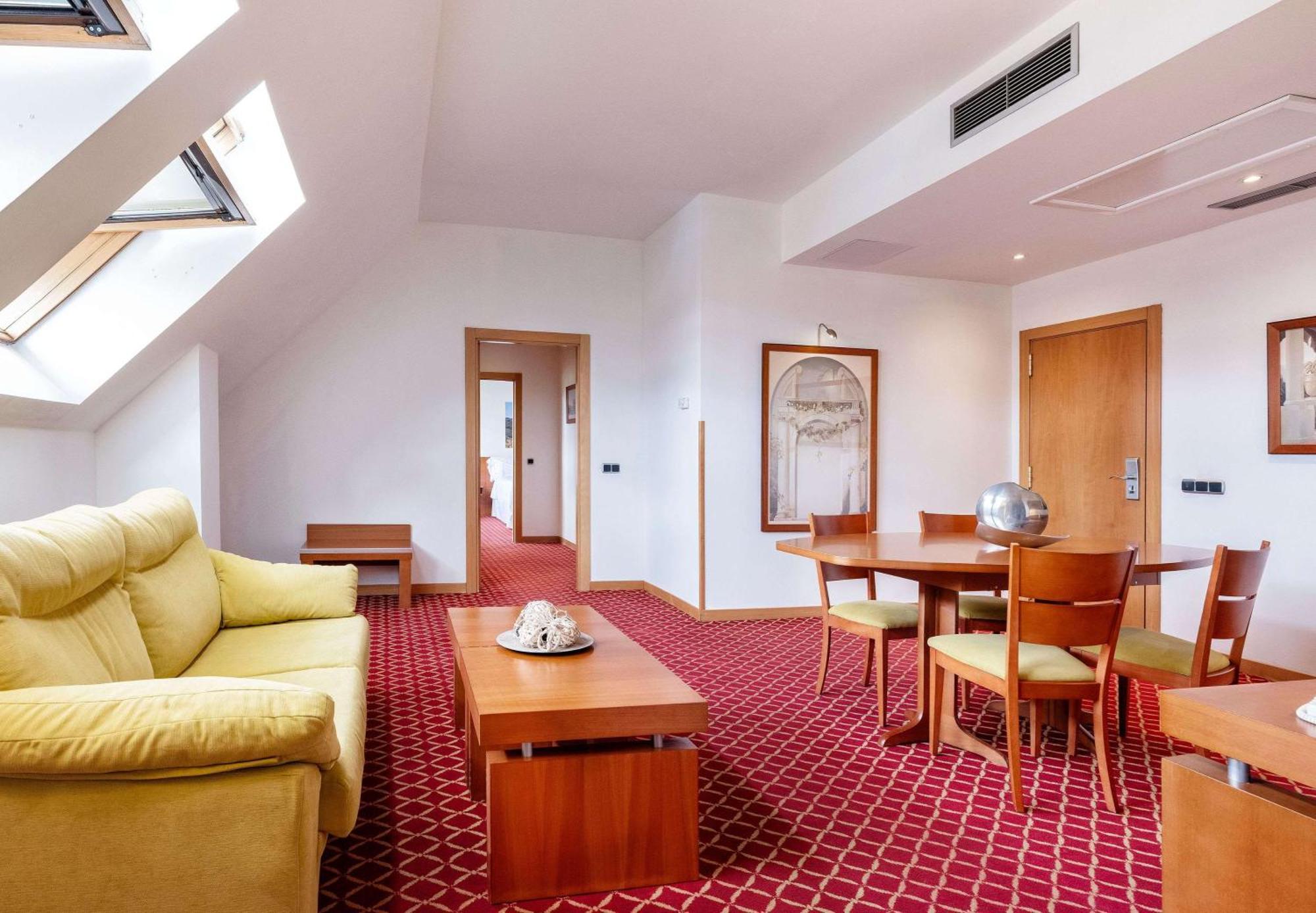 Hotel Zentral León Zewnętrze zdjęcie